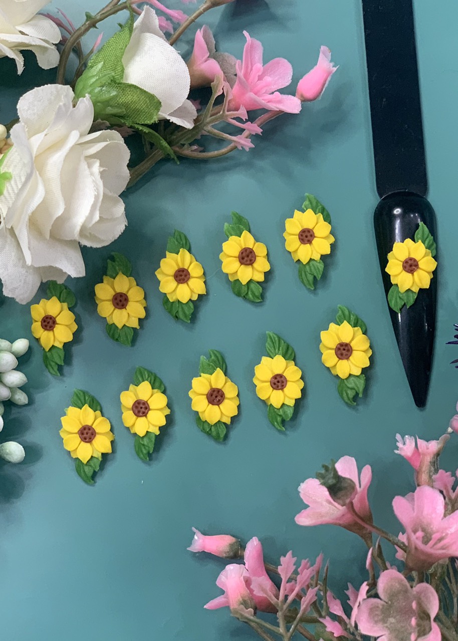 sunflowers 3d nail2